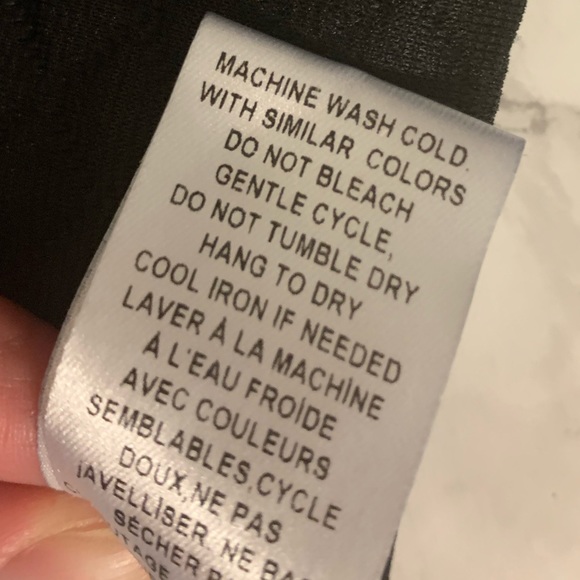 Snap brand Quilted Black Crop Top - Size Medium - Picture 3 of 4